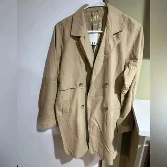 Zara trench coat - Picture 2 of 5